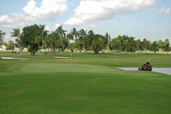 Cost of Golf Course Maintenance in Little Rock
