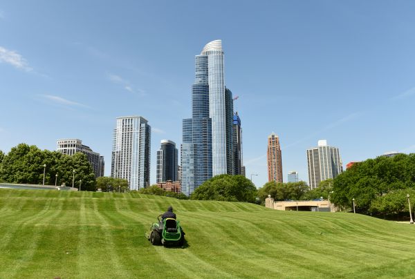 Cost of Corporate Lawn Mowing in Little Rock